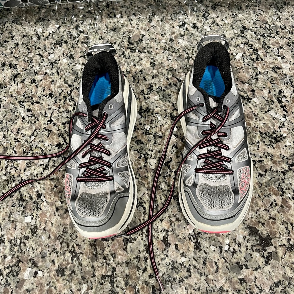 Hoka one one Stinson 3 size 8